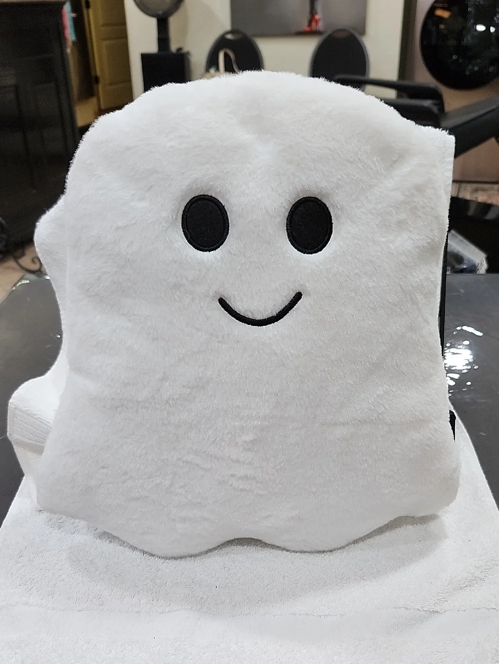 PLUSH WHITE GHOST PILLOW WITH EMBROIDERED FACE